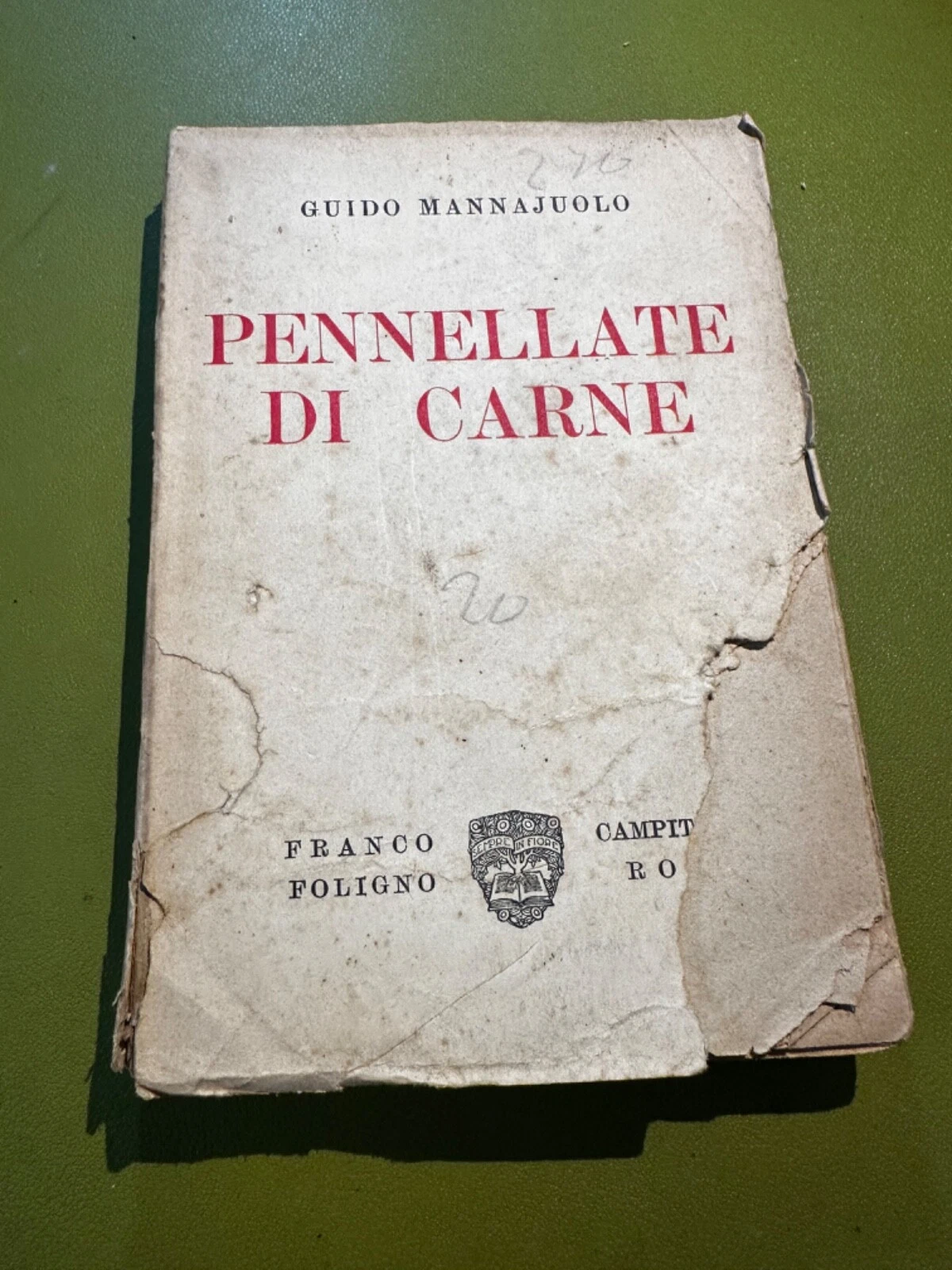 Foto 1 di 10