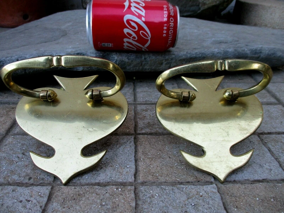 Par de manijas y cubiertas de latón vintage sin usar (antiguo stock) para baúl cofre de madera  Foto 2 de 4