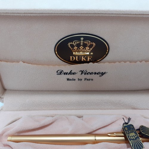 RARE Vintage Collectible DUKE Fountain & Roller Pen Pens 22K Gold Plated. New - Picture 3 of 9