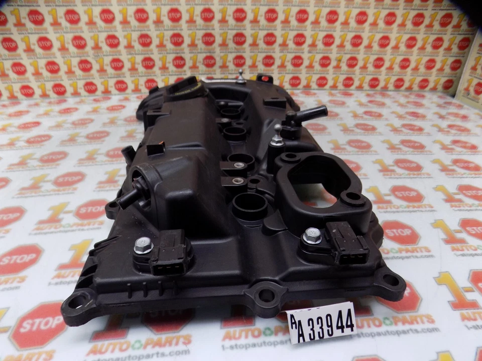 2014-2019 KIA SOUL 2.0L ENGINE VALVE COVER 22410-2E210 OEM - Image 4 of 4