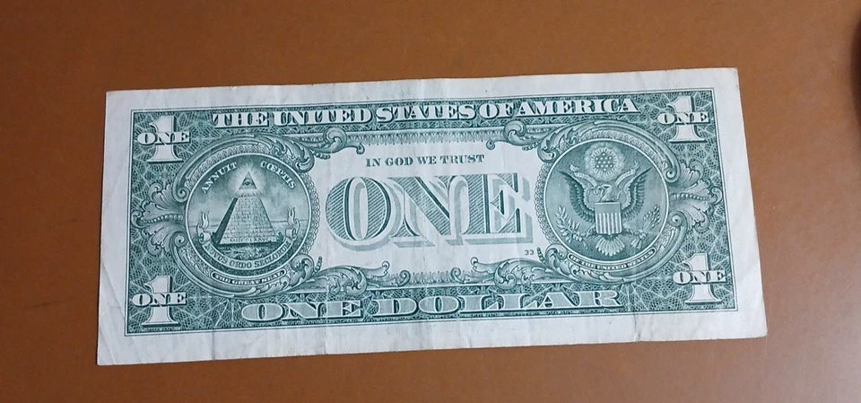 2 lot, Four in a Row 8s  $1 One Dollar Bill -- 2013 F58888611G , 2017 J22388884B - Image 3 of 4