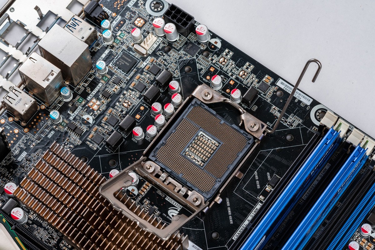 Intel DX58OG LGA1366 ATX X58 Motherboard DDR3 i7-960 USB 3.0