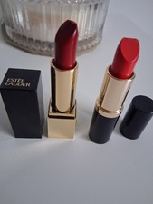 Rouge à lèvres Estée Lauder rouge décomplexé et vengeur