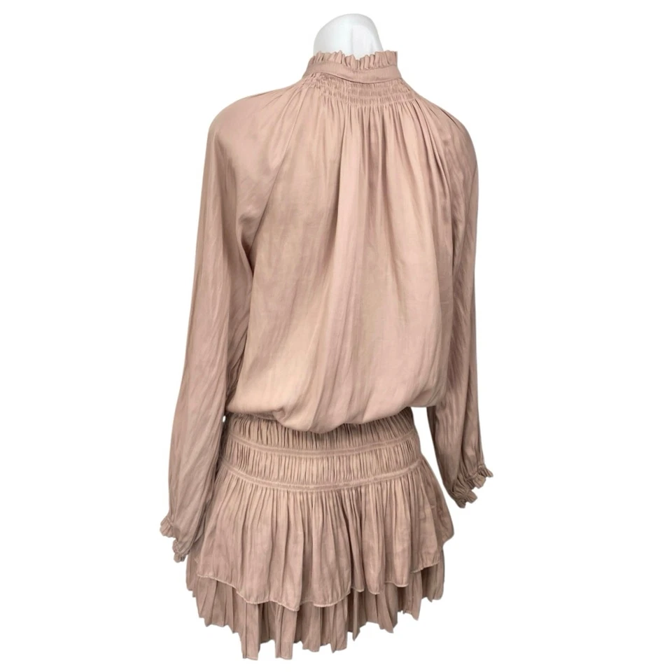 Mini Vestido Semilla Mostaza Beige Manga Larga Volantes en Niveles Cuello Simulado Corbata Talla S Foto 3 de 4