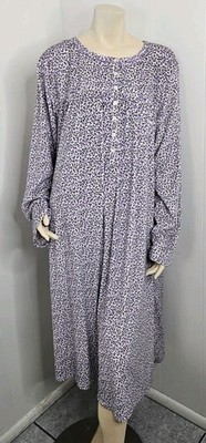 ARIA COLLECTION White Purple Green Floral Soft Fleece Gown 4X Long Sleeves