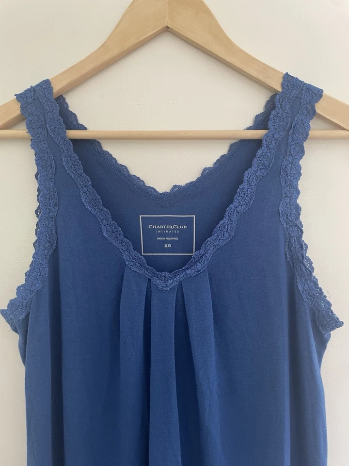 Camisola Charter Club Intimates feminina modal transparente acabamento em renda gola V azul XS - Imagem 3 de 4