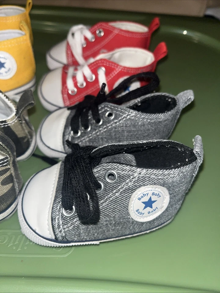 Lote de zapatos Carter para bebé niño talla 1 Foto 3 de 4