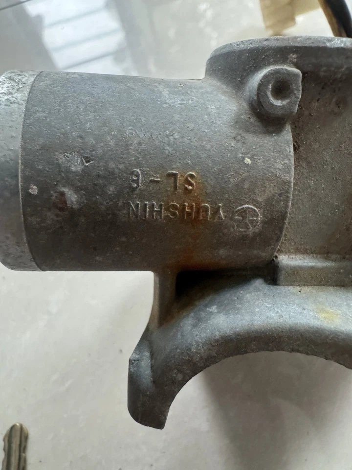 Mazda Rx7 FB S2 1981 - 1983 Ignition Barrel With 2 Keys wiring harness switch - image 4 of 4