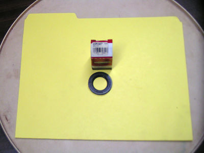 BRIGGS & STRATTON OIL SEAL - PART#495307 - NEW OEM SERVICE PART