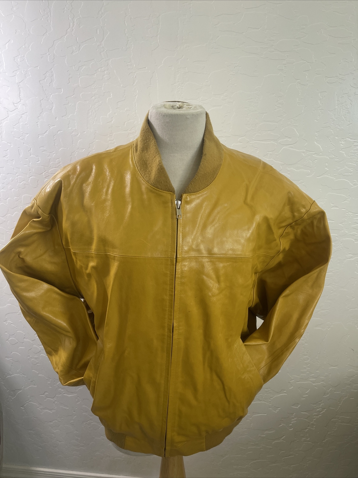 Vintage 90s Wilson's Men’s Mustard Yellow Leather Ja… Gem
