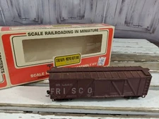 fresco 126873 boxcar freight train HO scale Tuscan