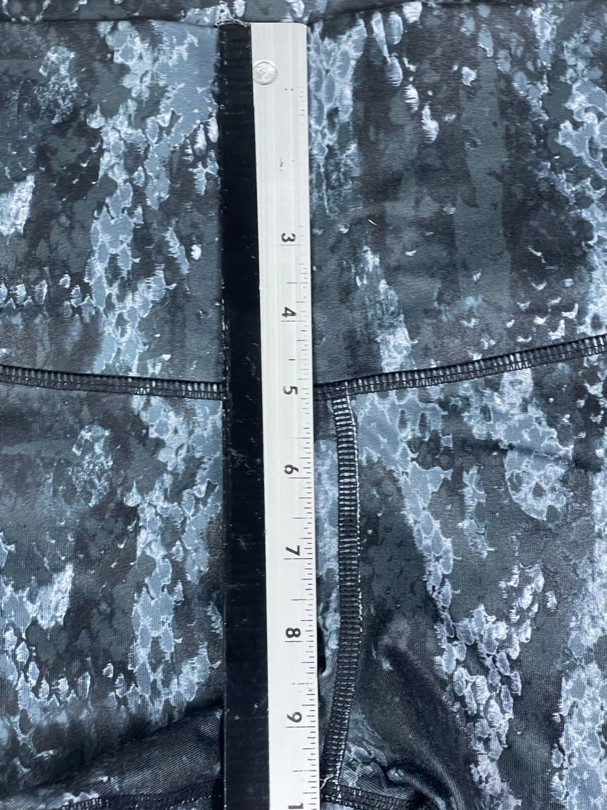 alo-yoga athletic mid rise stretch leggings