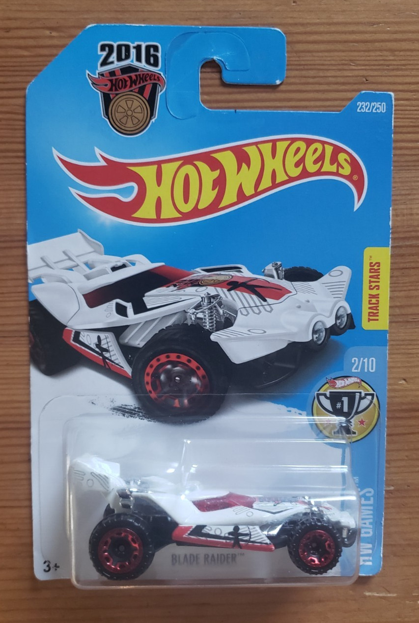2016 Hot Wheels - Blade Raider - 2/10 - HW Games - 232/250 - DHN94
