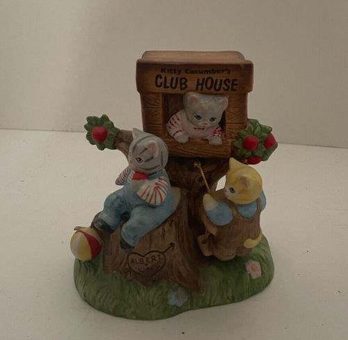 Kitty Cucumber Club House Music Box