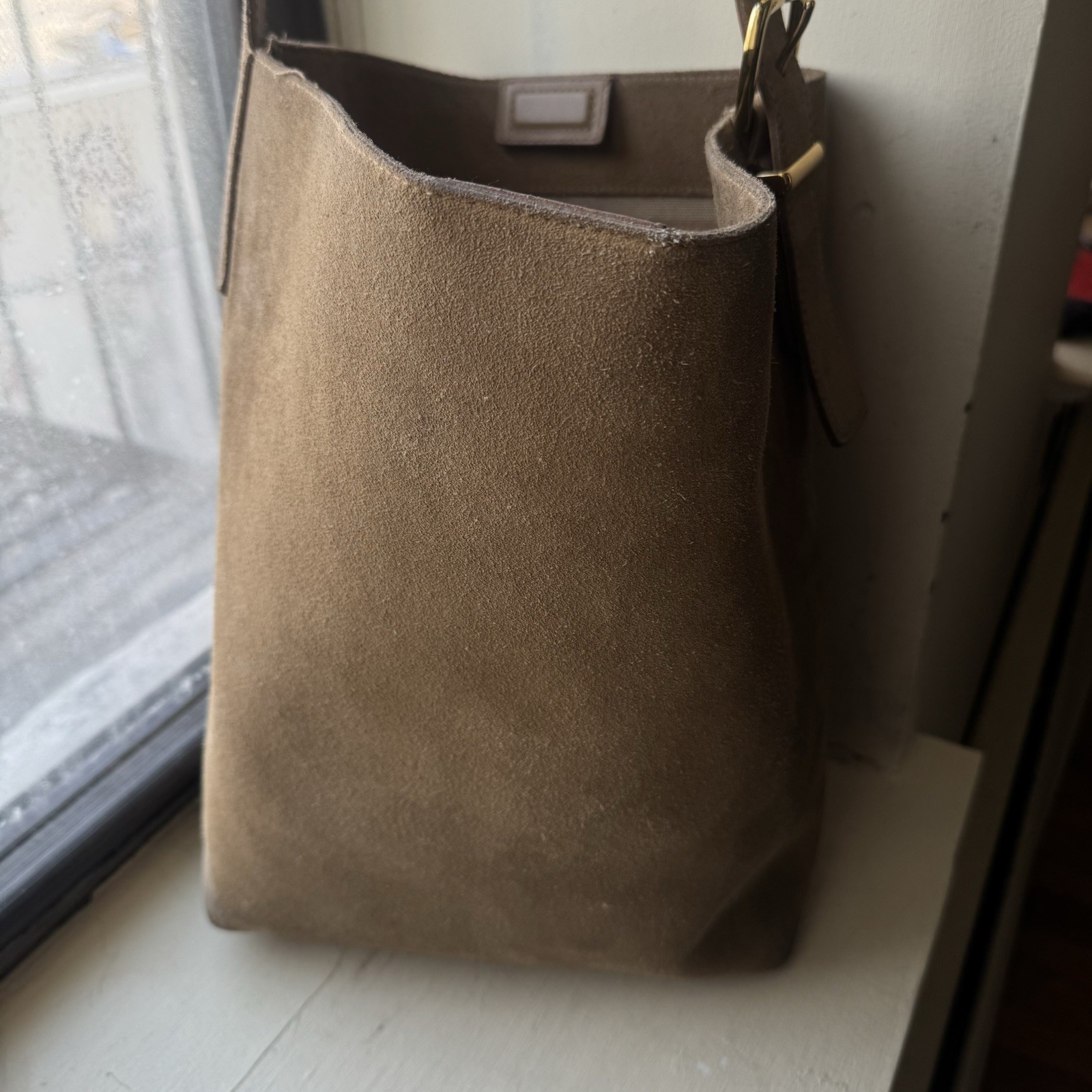 Madewell Essential Suede Bucket Tote Bag Tawny Khaki 10.5" W x 13.5" H x 6" D thumbnail 18