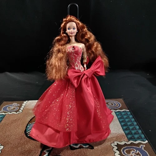 Vintage 1992 Mattel Radiant In Red Midge Barbie Doll. Stand Not Included.