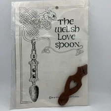 Welsh Love Spoon New MB Davies Art Wood Carve Memento Wales Courting Wedding