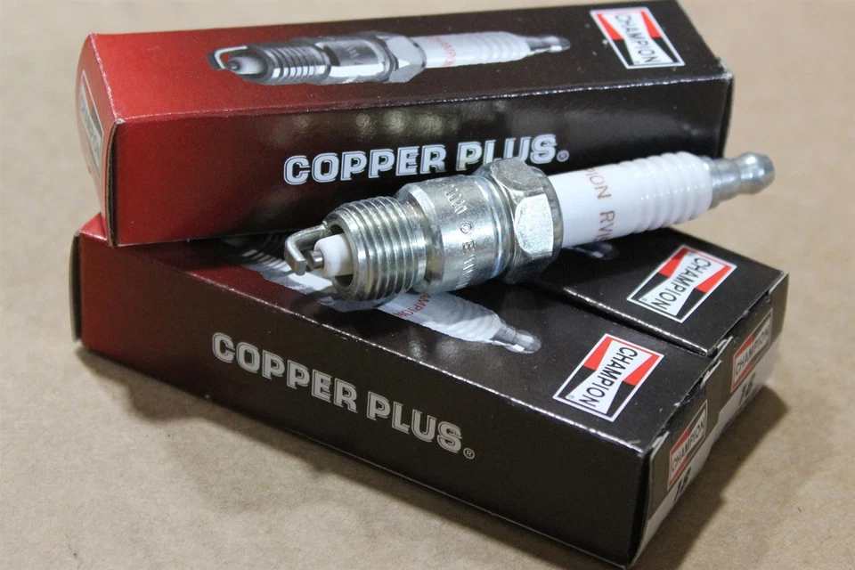 Juego de 4 bujías de encendido Champion Copper SP448 OEM de fábrica Foto 2 de 4