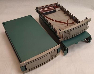 DEC DIGITAL Equipment StorageWorks Leergehäuse ohne RZxx-VA SCSI 50Pin 1Stück 