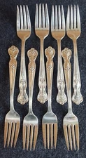 1951 Wm Rogers Mfg Co (8) Magnolia Salad Fork 6-3/4in