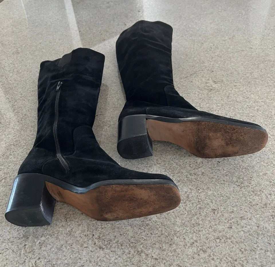 Botas hasta la rodilla Via Spiga negras de gamuza con tacón ancho (7M) Foto 4 de 4