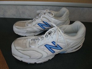 NEW BALANCE 80 Abzorb womens Size 11 