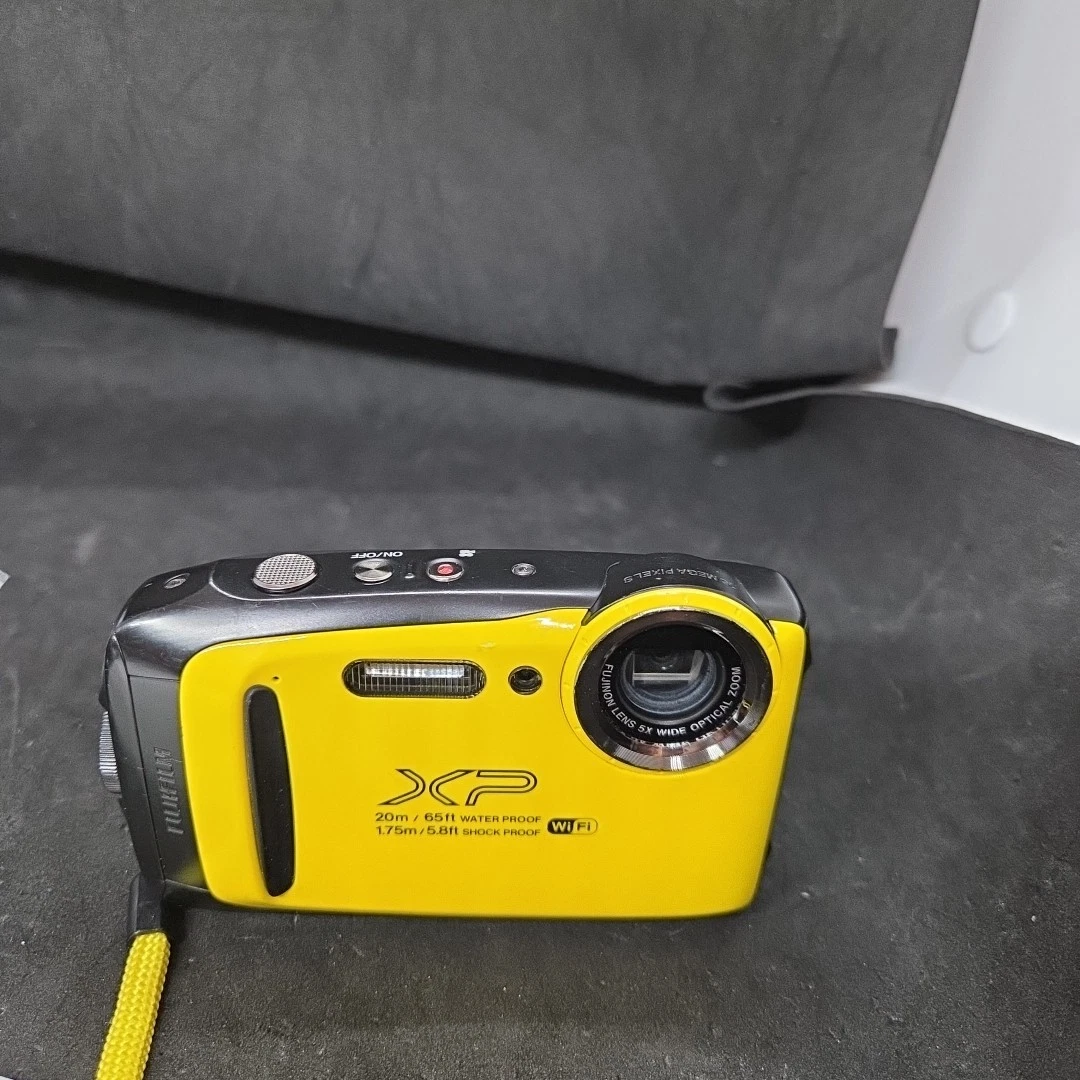 FUJIFILM FINEPIX XP130 イエロー 水中カメラ　防水　美品 Fujifilm FinePix XP130 Waterproof Action Camera, Yellow - Walmart.com