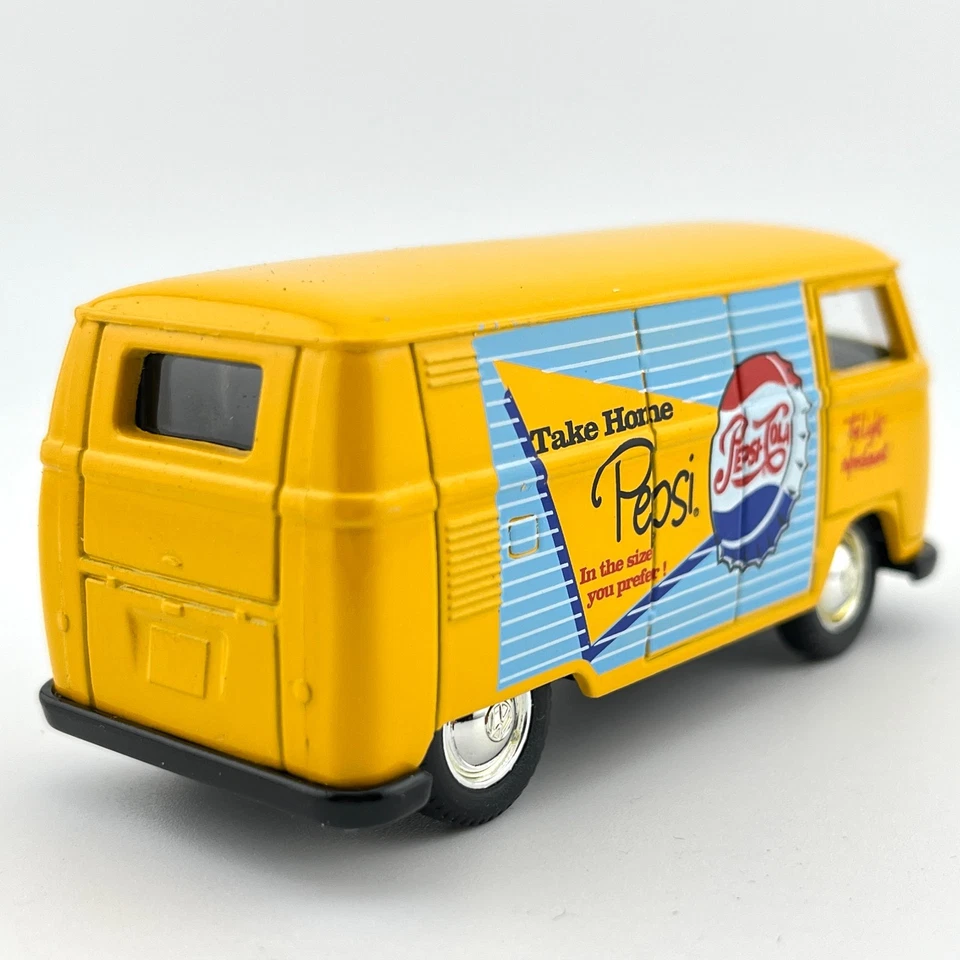 Lledo Pepsi-Cola 1955 Volkswagen Kombi Van Diecast Model 73004 - Image 4 of 4