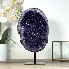 Natural Large Top Grade Amethyst Geode. MWS2548