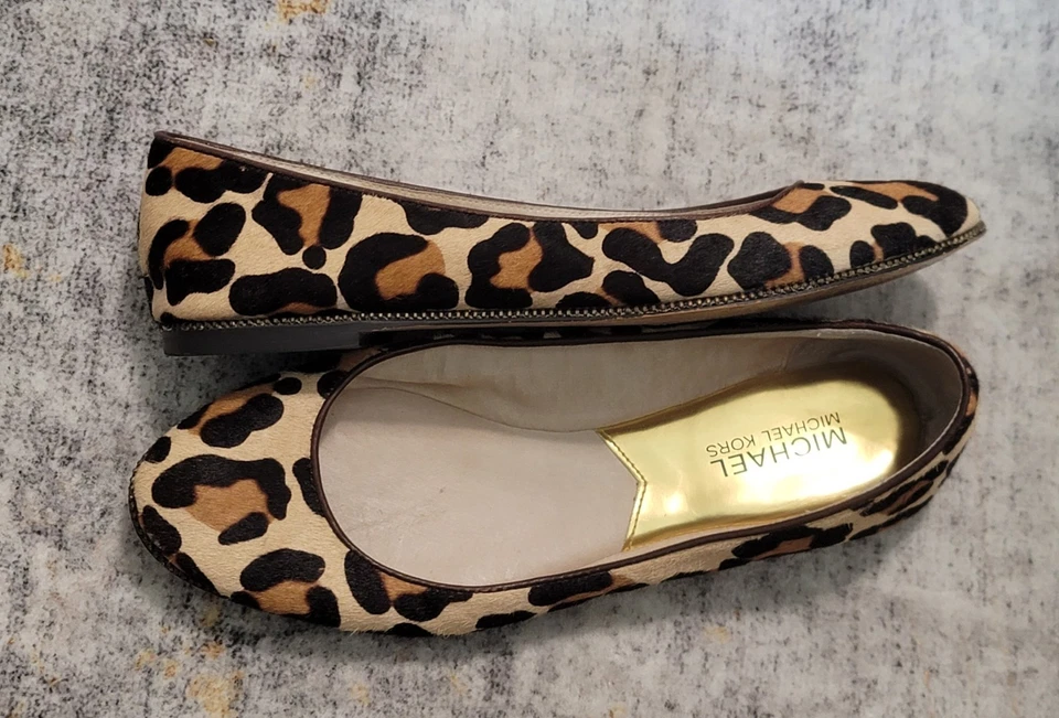 Zapatos planos sin cordones Michael Kors para mujer con patrón de chita de pelo de becerro talla 7,5 M Foto 3 de 4