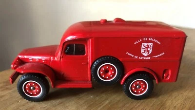 Voiture Miniature Pompiers Ville de Sélestat Dodge WC-54 Solido au 1/50 - Photo 1/4