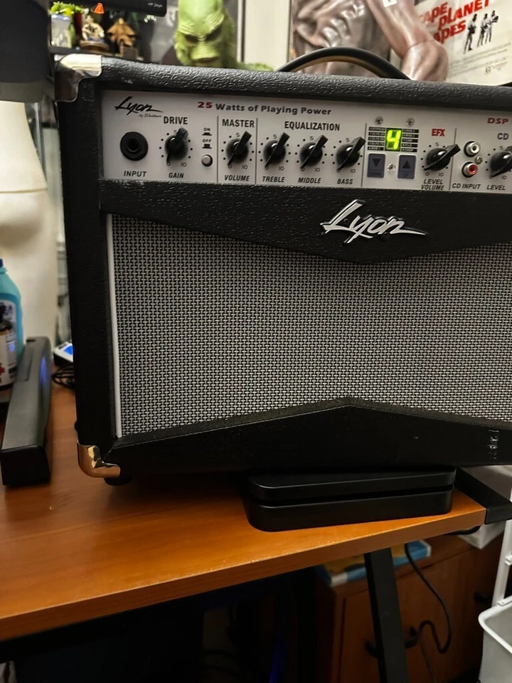 Amplificador de guitarra LYON Washburn 25 vatios - LA25DSP - 9 efectos digitales integrados Foto 2 de 4