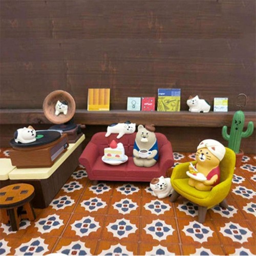 Cat Desk Figurines Sofa Chair Car Ornaments Living Room - Picture 10 of 13