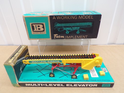 VINTAGE BRITAINS 9564 HAND OPERATED MULTI LEVEL FARM ELEVATOR 1.32 BOXED