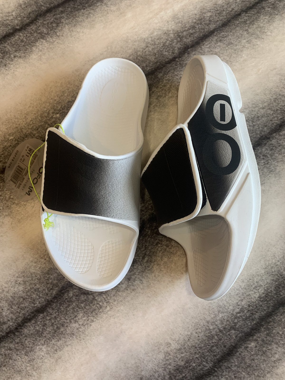 oofos ooahh sport flex sandals