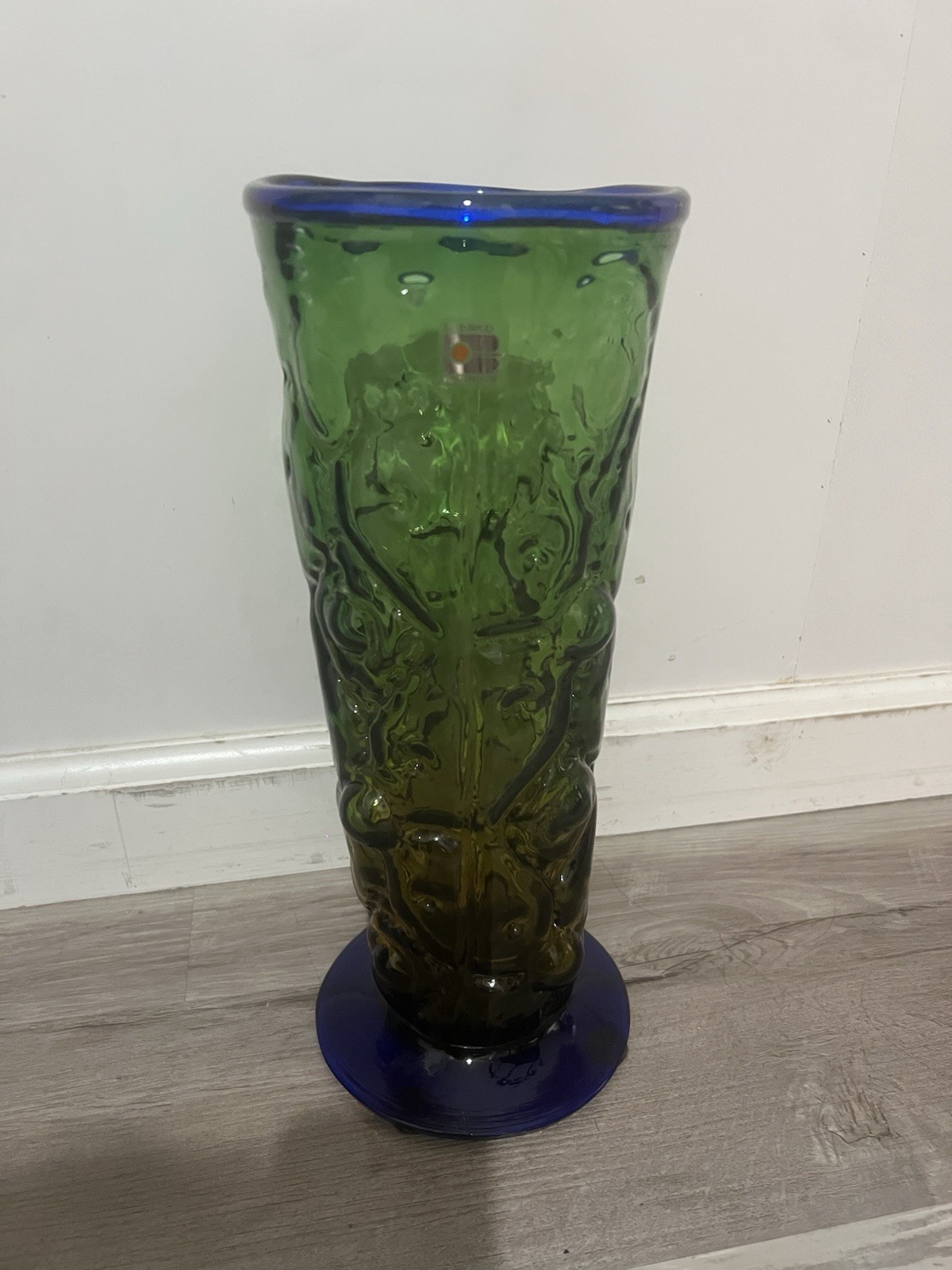 GORGEOUS BLENKO GLASS HANK ADAMS DESIGN 13.5