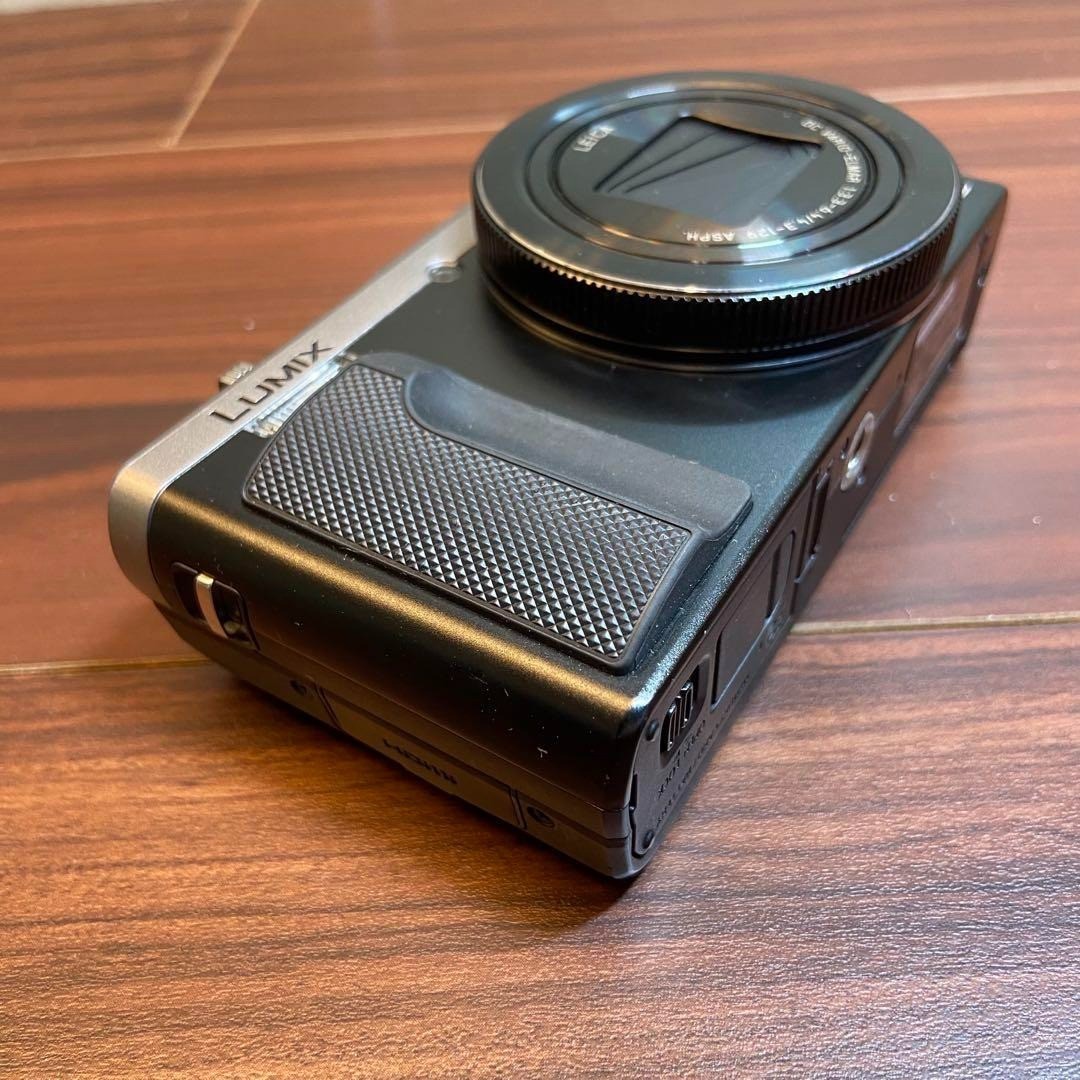 Panasonic LUMIX DMC-TZ70 シルバー Panasonic LUMIX DMC-TZ70 12.1MP Digital Camera - Silver for