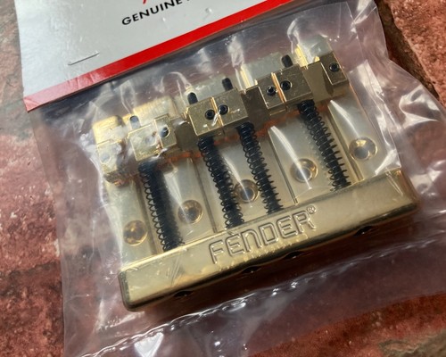 Fender Gold HiMass Bass Bridge, 4-String with Brass Saddles- Upgrade Jazz P-Bass - Picture 2 of 4