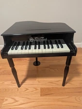 Vintage Schoenhut child's 30 key piano - all keys working 20" x 20" x 21""