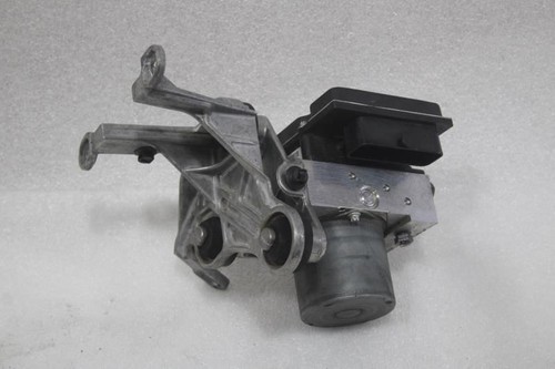 2013 MERCEDES E550 C207 ANTI LOCK BRAKE ABS PUMP 2184312212 - Picture 2 of 8