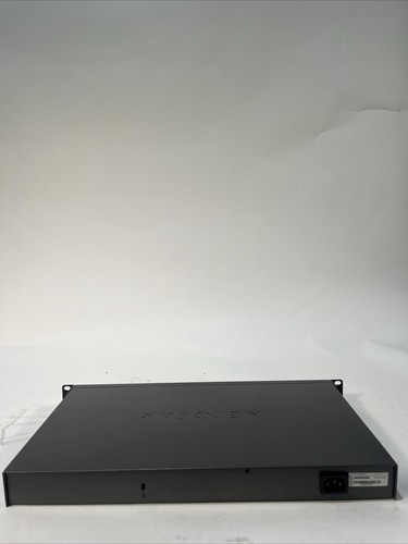 Netgear Prosafe GS748T v5 - Picture 3 of 5