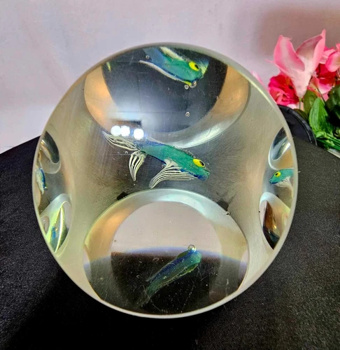 VTg Murano Style Fish Aquarium cut geometric glass Paperweight/ Figurine-G3-READ