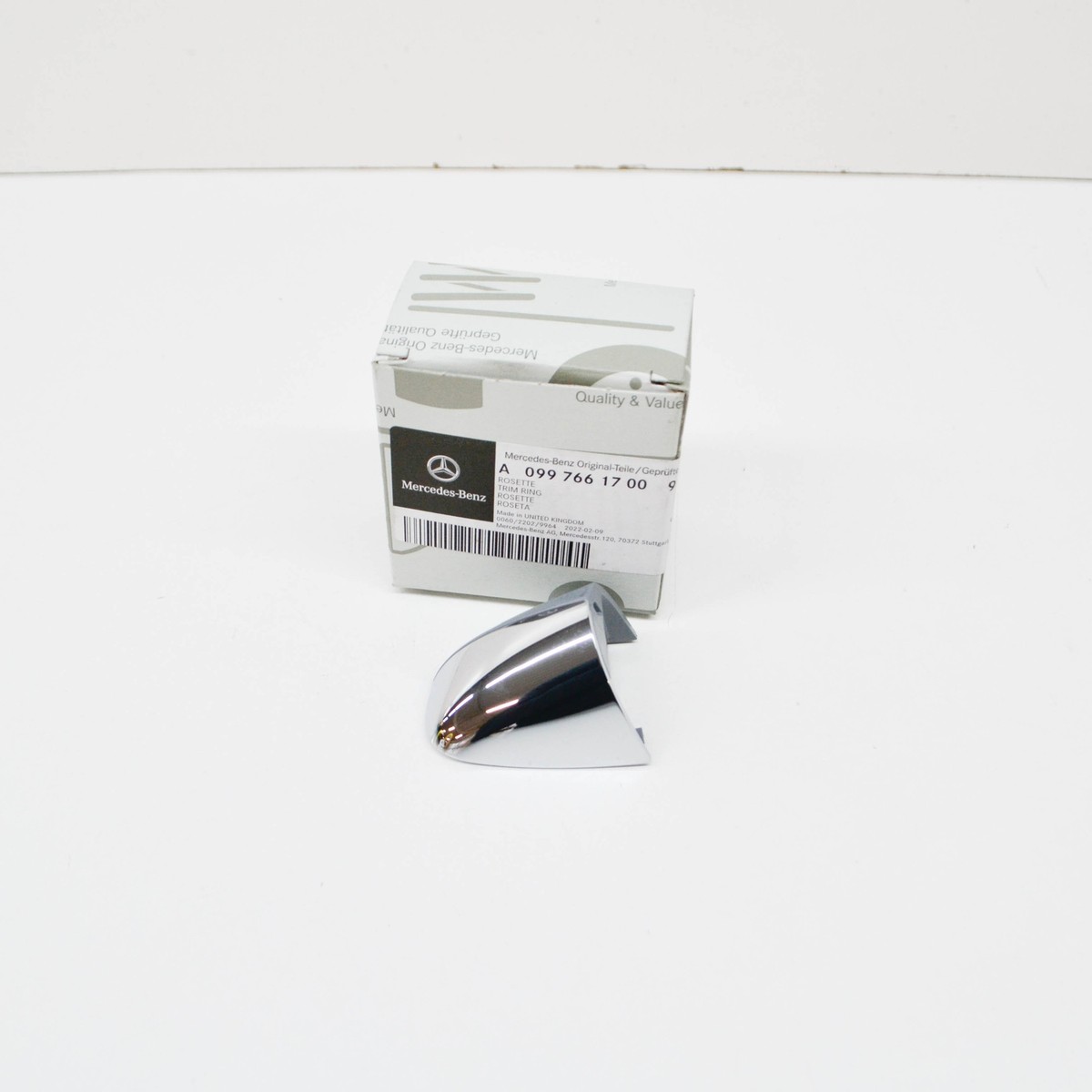 NEW MB E C238 FRONT LEFT DOOR HANDLE TRIM RING LHD