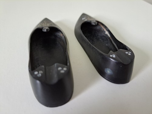 Vintage Miniature Metal Ashtray X 2 Shoe/Slipper Shape- Travel/Portable Pocket - Picture 4 of 9