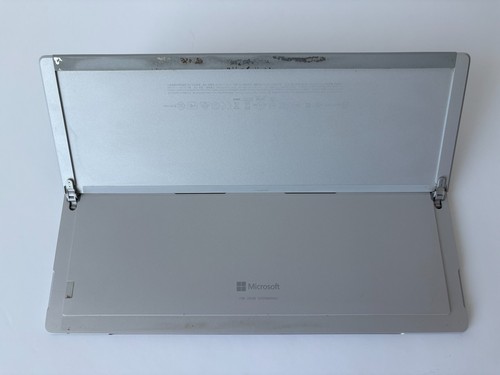 Surface Pro 5 | i5 8GB 256GB SSD | Win11 Pro | Light Scratches | Fully Functiona - Picture 9 of 9