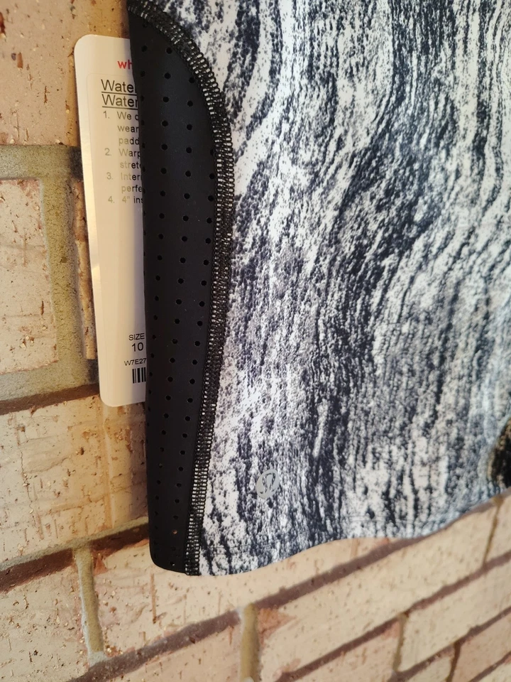 NWT Lululemon Water Sweat 2 Swim Water Short Texture Twist White Black 10 - Image 3 of 4