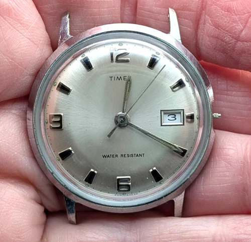 1969 TIMEX Marlin Calendar 2117 2569A Vintage 33mm Watch Movement PARTS REPAIR