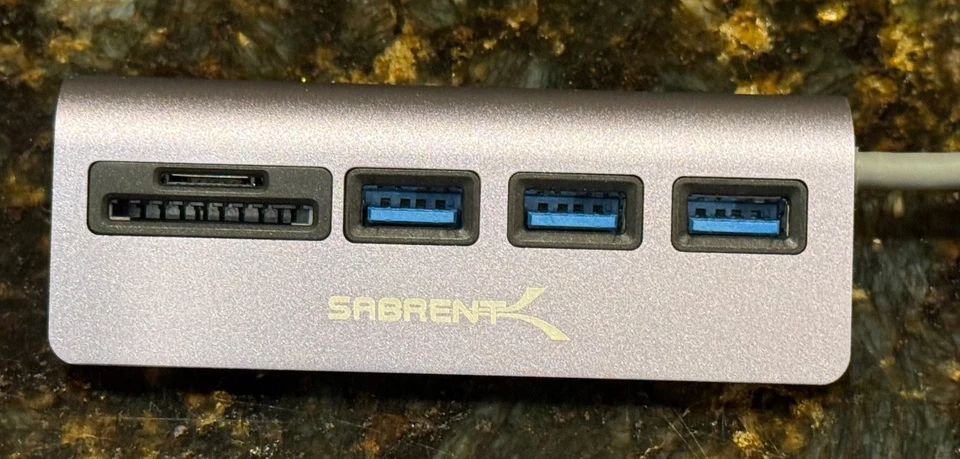 Sabrent 3 Port USB-C to 3.0 Hub with SD/Micro SD Card Reader HB-U3CR Excellent - Image 2 of 4