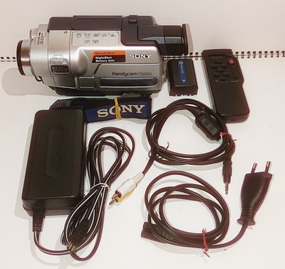 Sony ccd trv 418 E HI8. Tested. Working. Set in photos