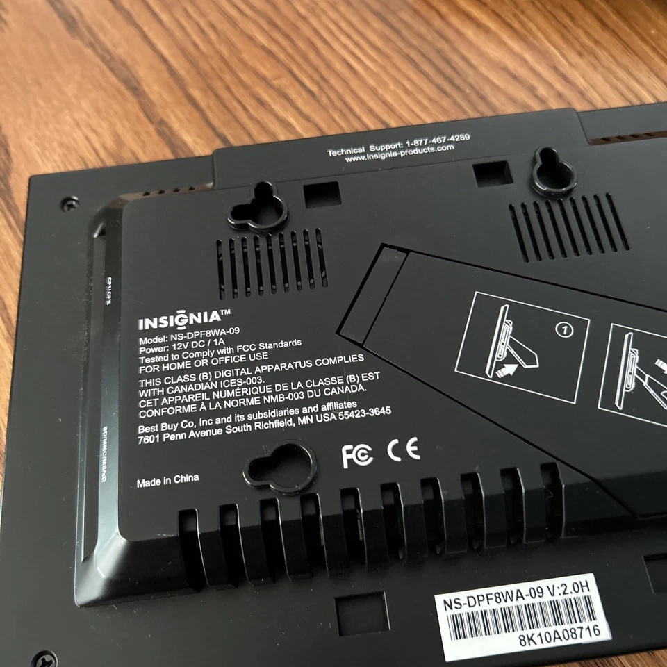 1 Insignia Digital Picture Frame 9" 16:9 NS-DPF8WA-09- 1-Giinii Fram Sold As Is - Image 4 of 4